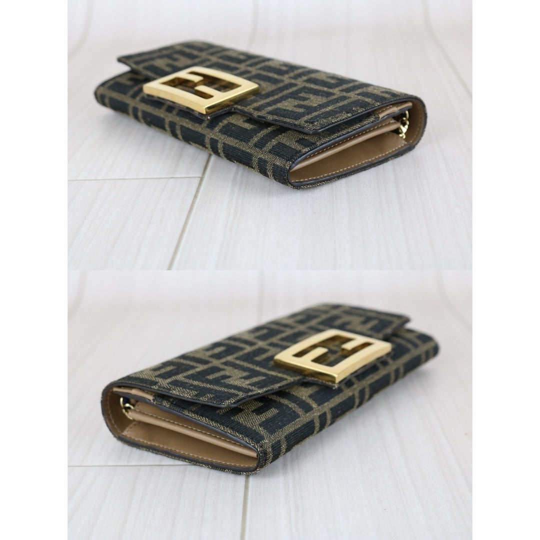 Very Good ( Rank A)｜FENDI  Zucca Mamma Continental With Chain｜S25081801