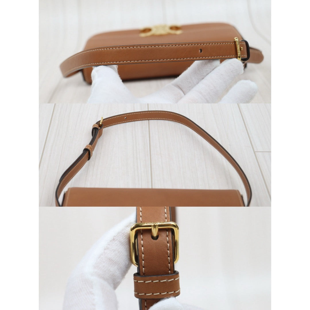 Very Good ( Rank A)｜CELINE Calf Leather Triomphe Brown Shoulder Bag Golden Hardware｜26011309