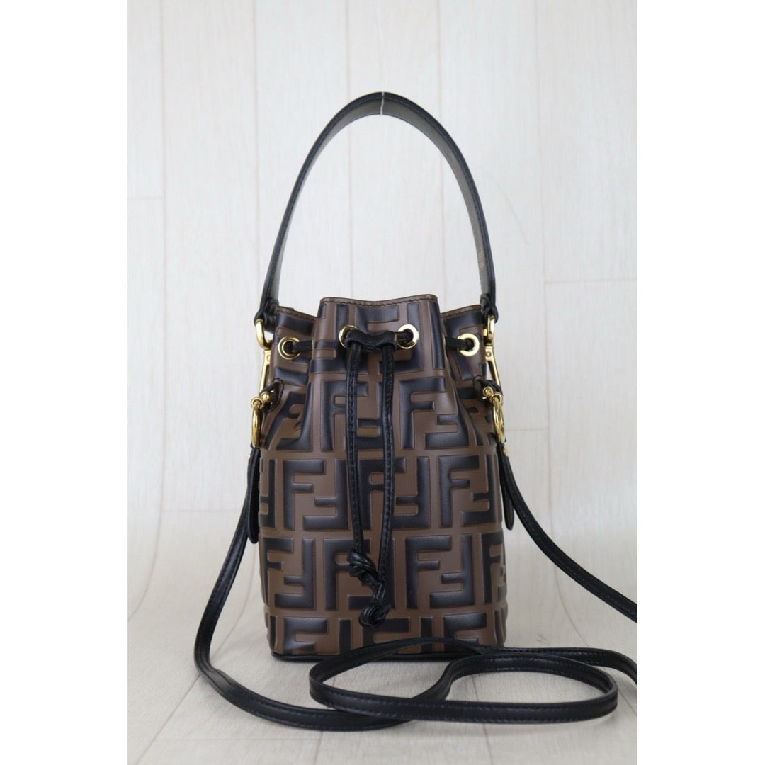 Include Entrupy Certificate of Authenticity｜Very Good ( Rank A)｜ FENDI Zucca Calf Leather Mini Mon Tresor Bucket bag Shoulder Bag Brown ｜S26071601