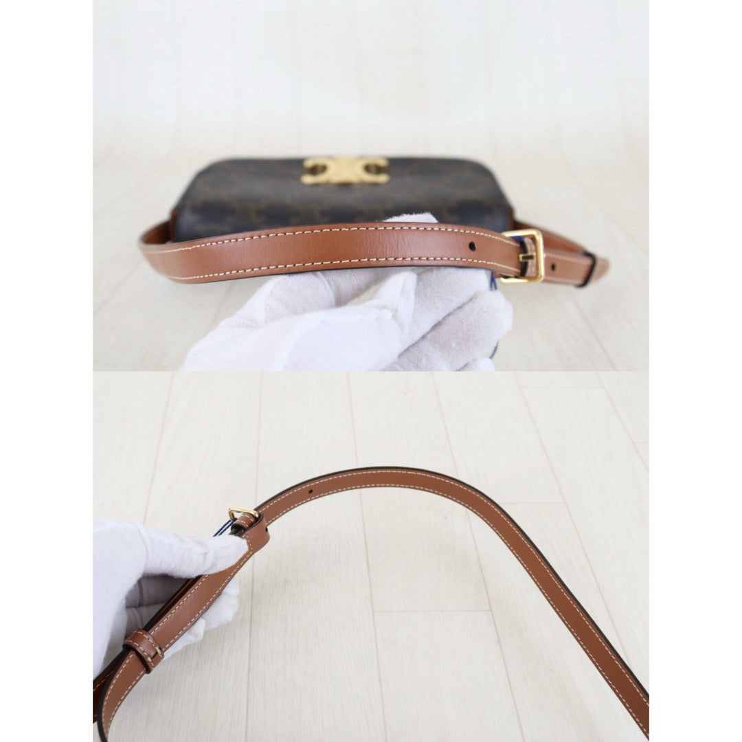 Very Good ( Rank A)｜ CELINE Macadam Triomphe Shoulder Bag  Golden Hardware｜S26012711