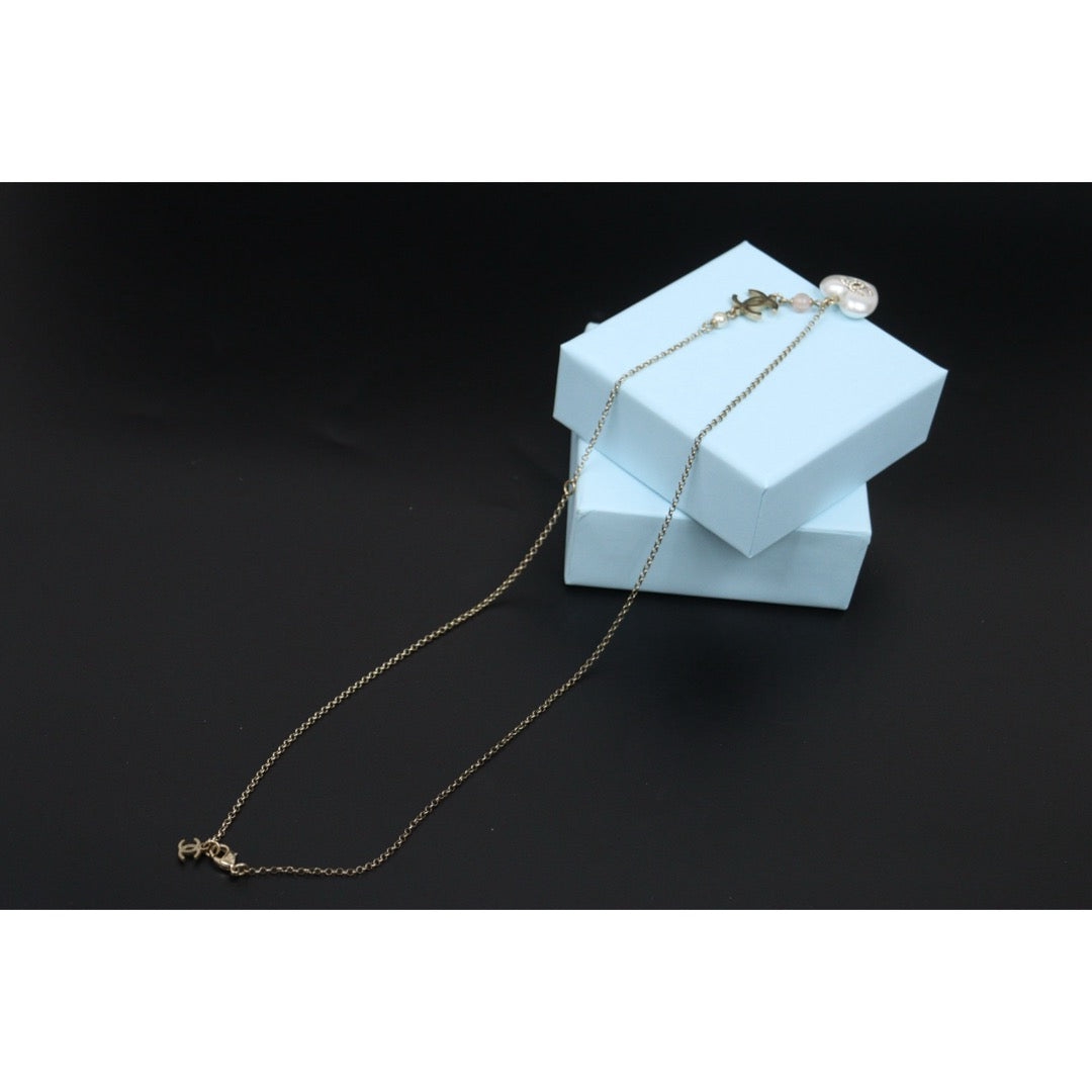 Very Good ( Rank A) ｜ CHANEL Coco Mark  Pearl Heart Chocker Necklace｜V25121108
