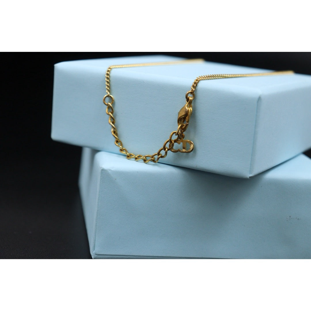 Include Authentic Detective Certificate of Authenticity｜Very Good ( Rank A) ｜ Dior CD Rhinestone Necklace Golden ｜26011509