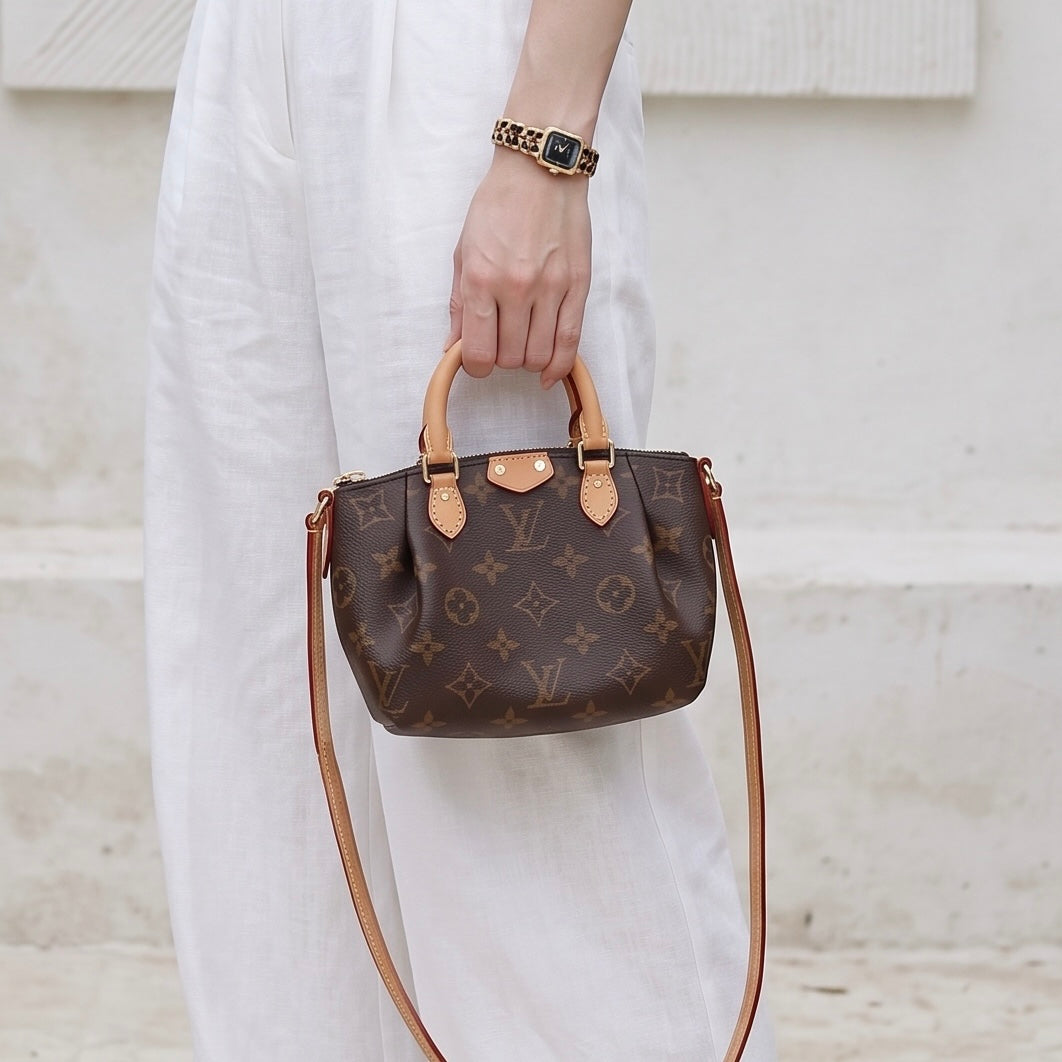 Include Entrupy Certificate of Authenticity｜Very Good ( Rank A) ｜ Louis Vuitton Monogram Mini Turenne Shoulder Bag ｜S26083017