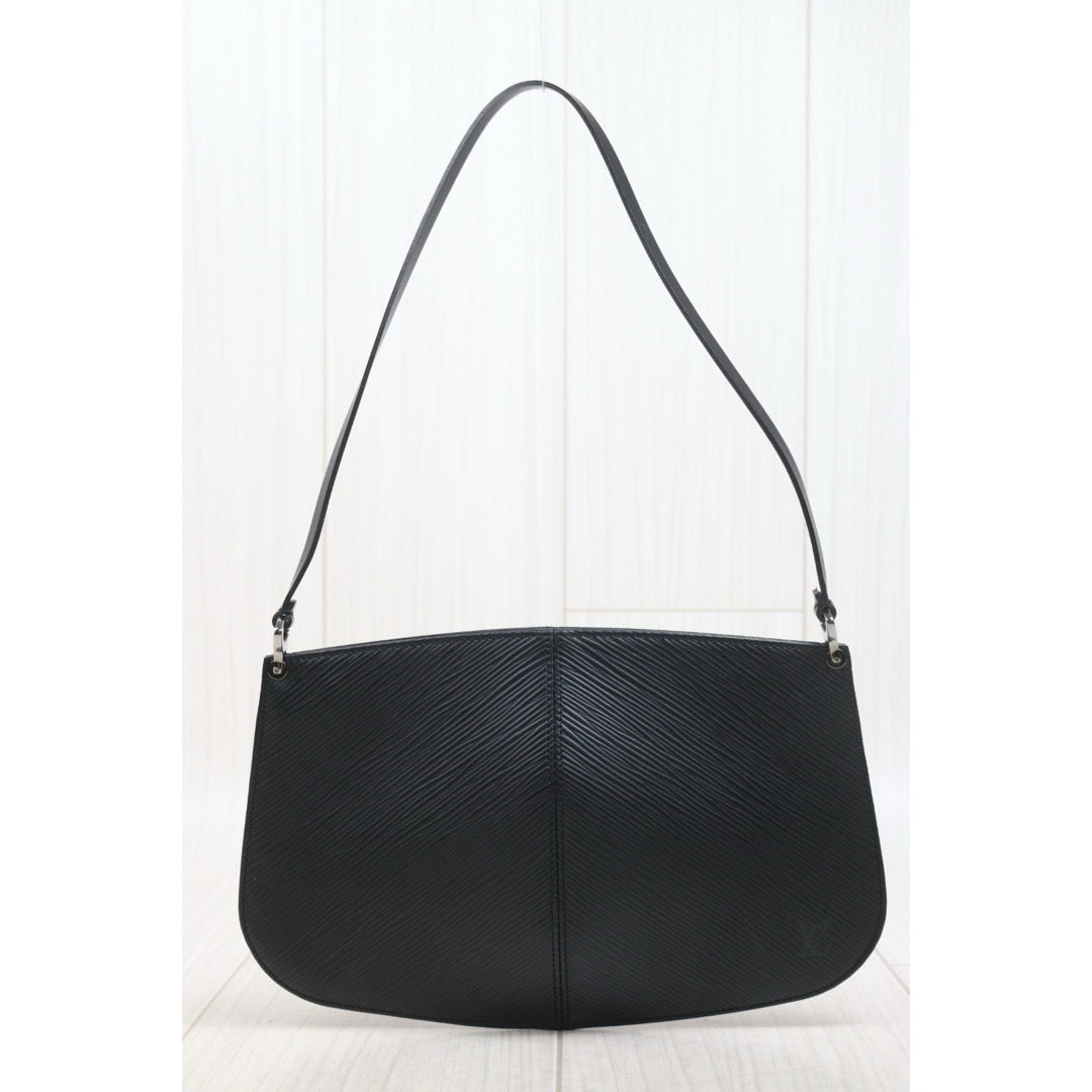 Include Entrupy Certificate of Authenticity｜Very Good ( Rank A)｜ Louis Vuitton Epi Shoulder Bag Black｜26071301