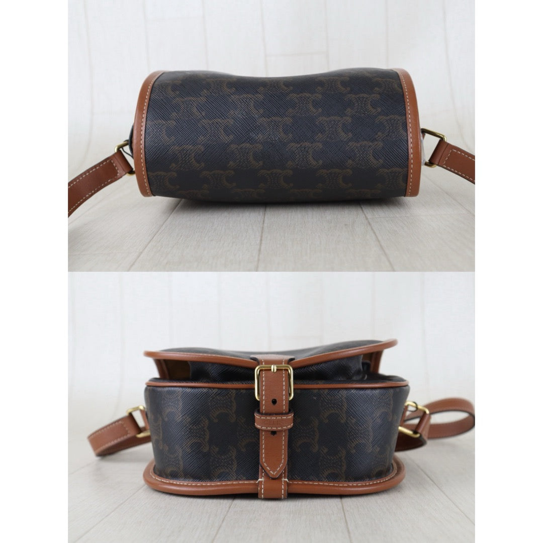 Include Entrupy Certificate of Authenticity｜Good ( Rank AB) ｜ CELINE Macadam Triomphe Cross Body Shoulder Bag Current Model｜S26090729
