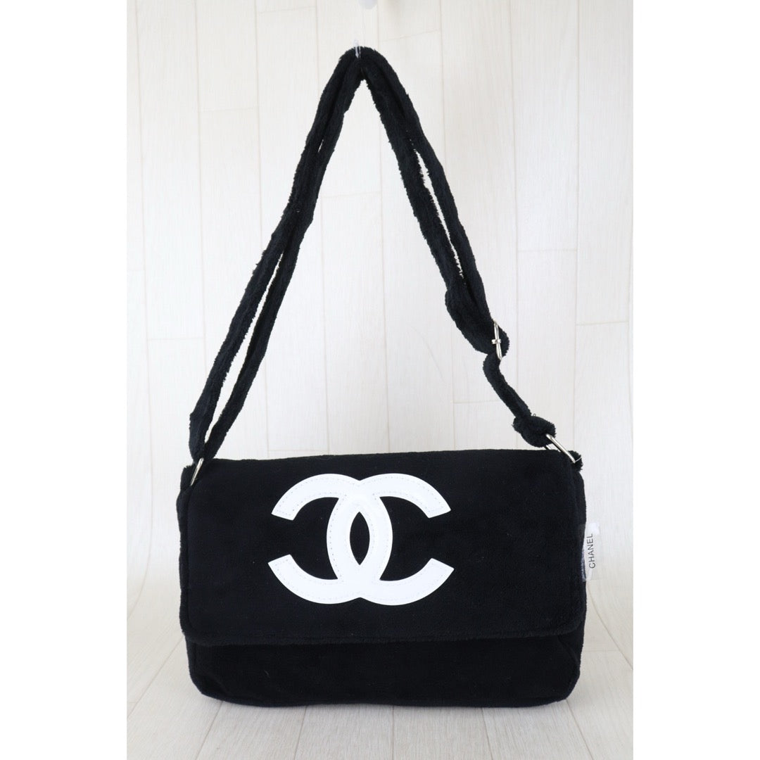 Very Good ( Rank A)｜CHANEL Precision Terry Cloth Flap Shoulder Bag Black VIP Gift｜S26090720
