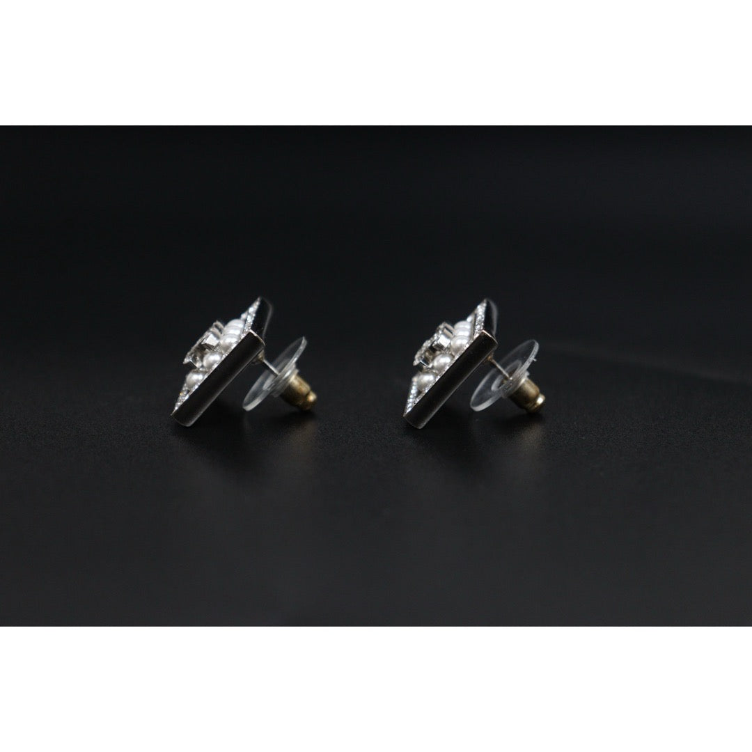 Excellent（Rank SA）｜ CHANEL C24S Coco Mark Pearl Rhinestone Square Earrings Made In 2024Year｜S26031025