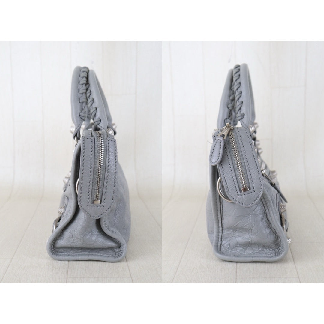 Include Entrupy Certificate of Authenticity｜Very Good ( Rank A)｜Balenciaga Waxed Leather Gaint Classic City Mini Grey HandBag Shoulder Bag ｜S26083014