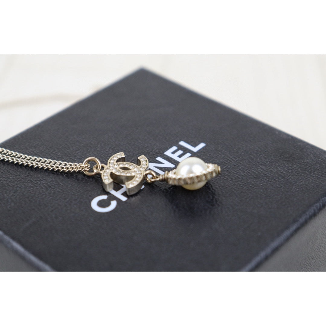 Very Good ( Rank A)｜ CHANEL Coco Mark Chain Pearl Rhinestone Chocker Necklace｜H25011309