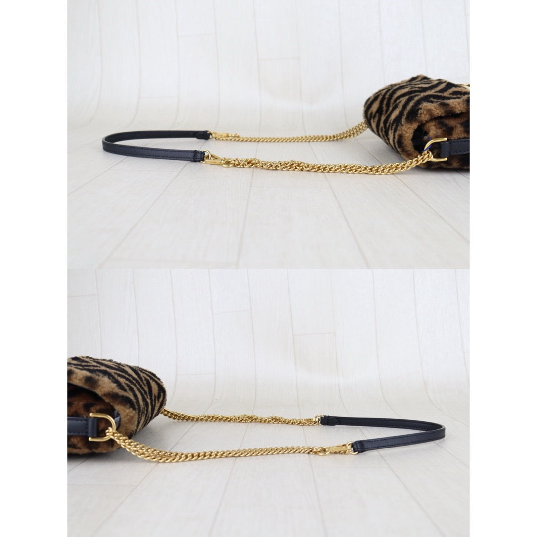 Very Good ( Rank A)｜ FENDI Zucca Mamma Baguette Sheep Skin Brown Shoulder Bag PM｜S25121513