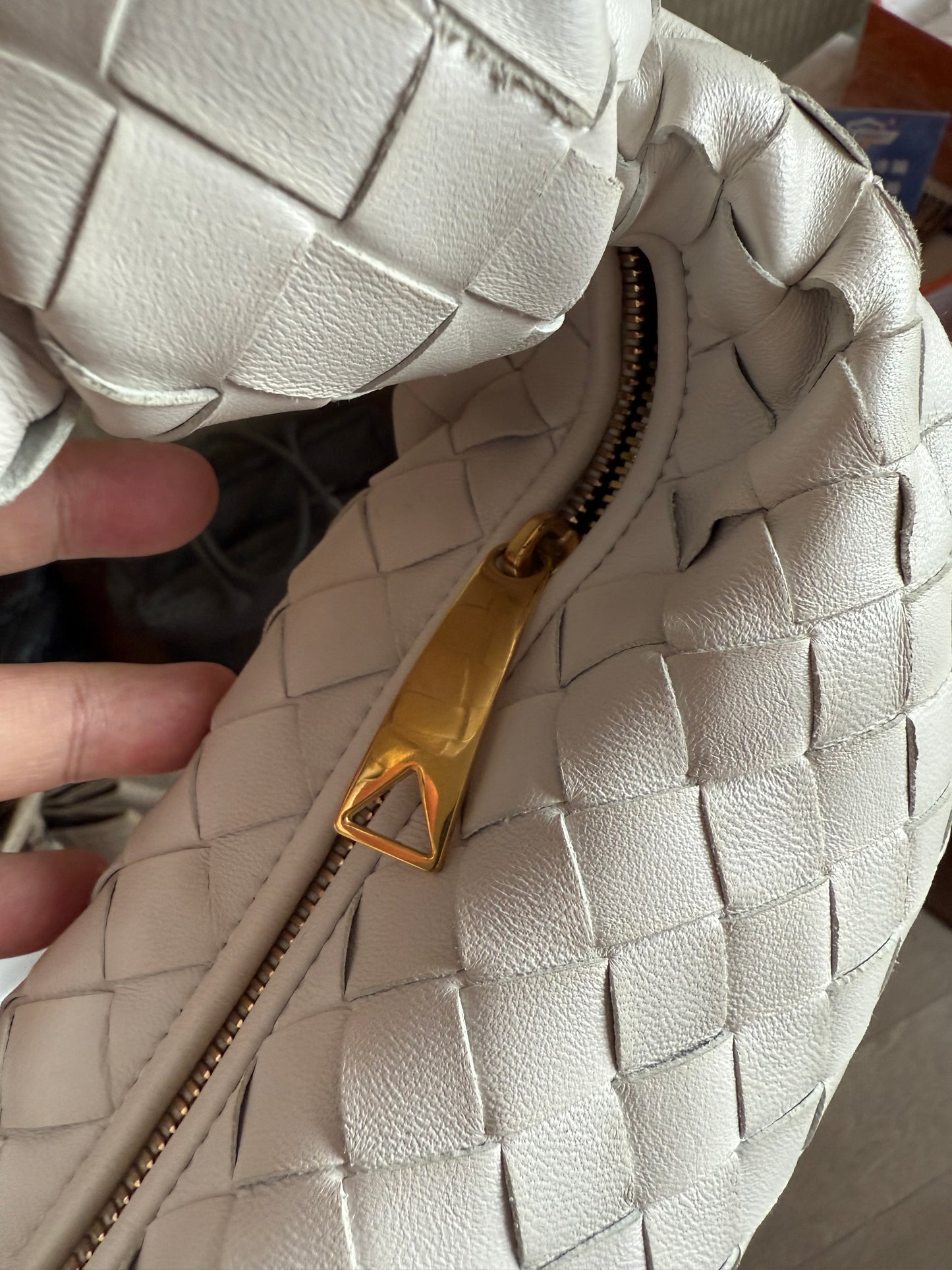 Very Good ( Rank A)｜ Bottega Veneta Lamb Skin Mini Jodie Hand Bag