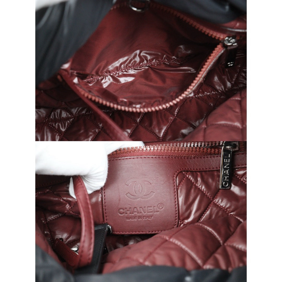 Include Entrupy Certificate of Authenticity｜Good ( Rank AB)｜ CHANEL Down Tote Bag  Black Made in 2009-2010Year ｜V25100717