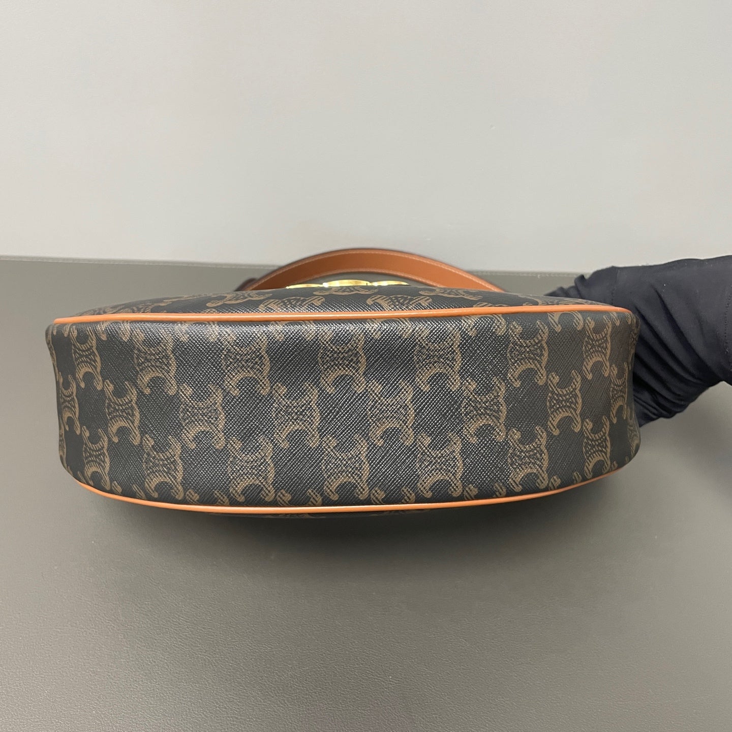 Include Entrupy Certificate of Authenticity｜Very Good ( Rank A)｜ CELINE AVA Macadam Triomphe  Shoulder Bag