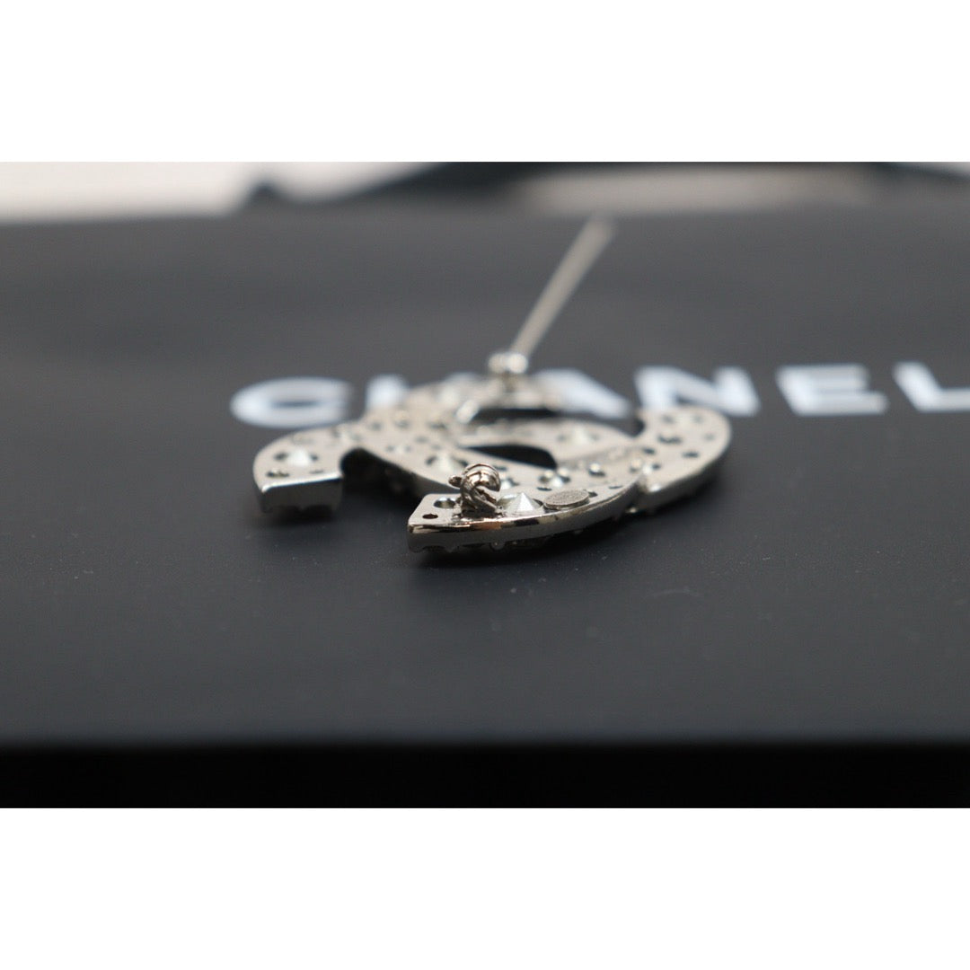 Include Authentic Detective Certificate of Authenticity｜Very Good ( Rank A)｜ CHANEL A12W Coco Mark Rhinestone Brooch Made In 2012Year ｜26052008