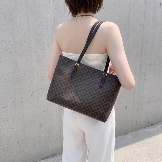 Include Entrupy Certificate of Authenticity｜Good ( Rank AB)｜ Celine Macadam Triomphe Black Tote Bag｜26092407