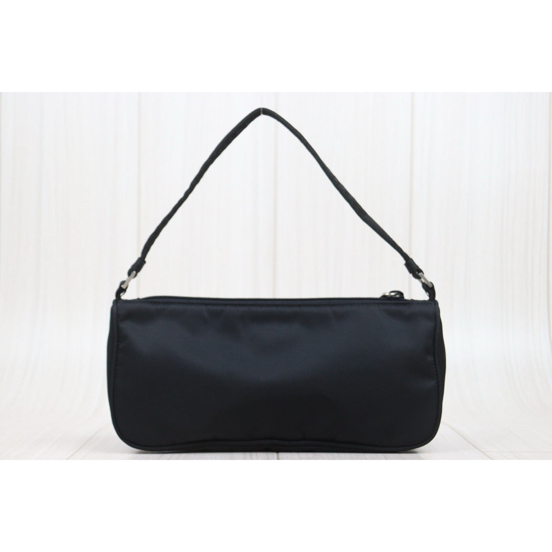 Very Good ( Rank A)｜ PRADA Nylon Black Shoulder Bag ｜25112503