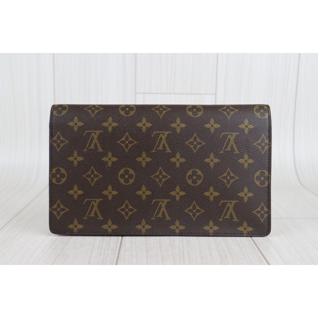 Rank AB ｜ LV Monogram Vintage Clutch Bag｜23072804