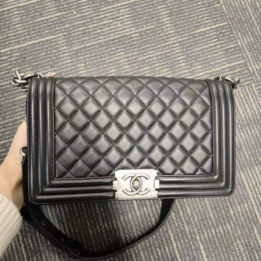 Good ( Rank AB)｜CHANEL Lamb Skin  LeBoy Chain Shoulder Bag Medium Black Made In 2019 Year