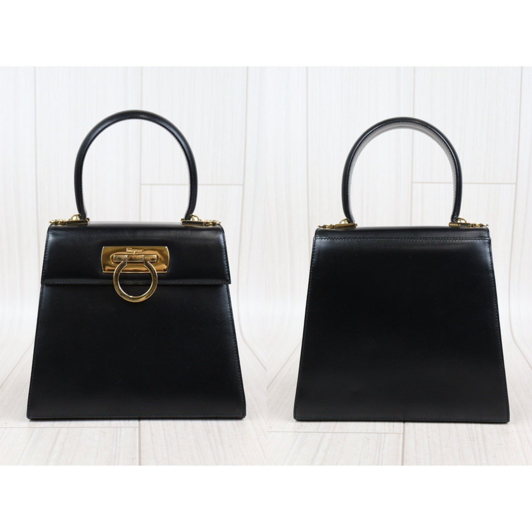 Rank A  ｜Ferragamo Gancini 2WAY Handbag  Shoulder Bag｜ 23120402