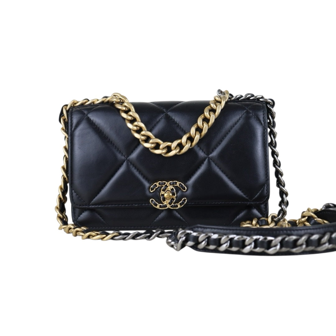 Include Entrupy Certificate of Authenticity｜Very Good ( Rank A)｜CHANEL 19bag Lambskin Black WOC Chain Bag IC Chips Model｜S26072530