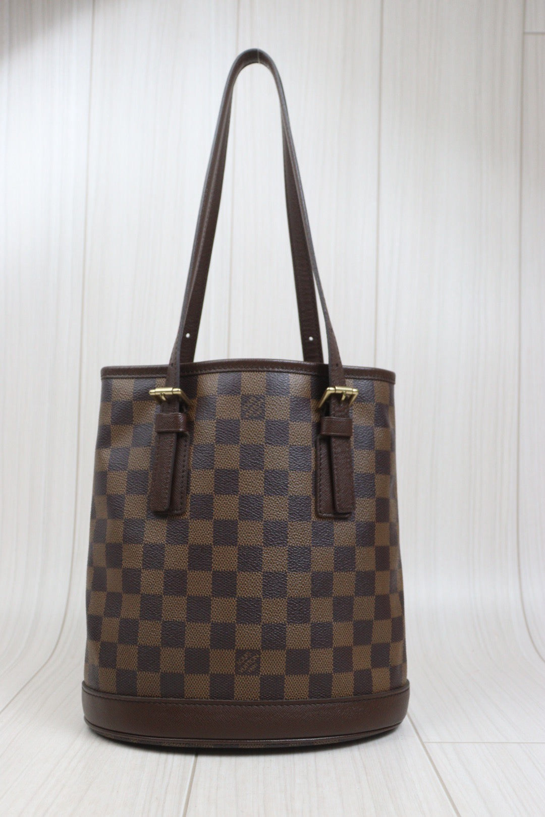 Include Entrupy Certificate of Authenticity｜Very Good ( Rank A) ｜ Louis Vuitton Damier Ebene Marais Bucket PM Shoulder Strap｜26101906