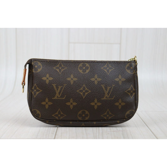 Very Good ( Rank A)｜LV Monogram Pochette Accessoires MM｜25091202