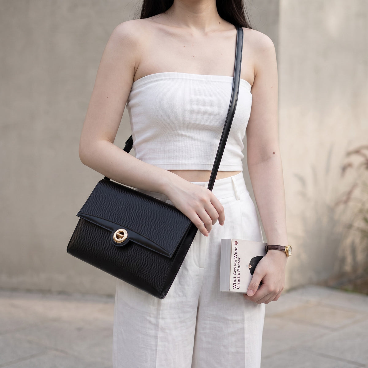 Include Entrupy Certificate of Authenticity｜Good ( Rank AB)｜Louis Vuitton Epi Arche Shoulder Bag Black｜26101303