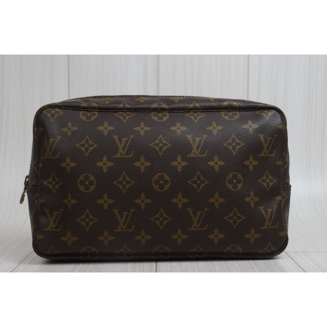 Include Entrupy Certificate of Authenticity｜Very Good ( Rank A)｜ Louis Vuitton Truth Toilet 28 Monogram Makeup Pouch｜26073004