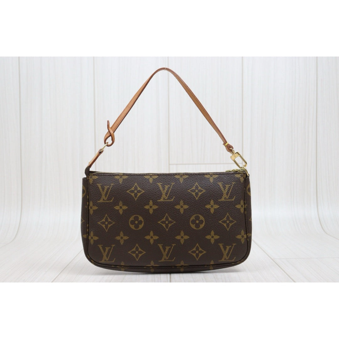 Include Entrupy Certificate of Authenticity｜Good ( Rank AB)｜Louis Vuitton Monogram Pochette Accessoires ｜26061204