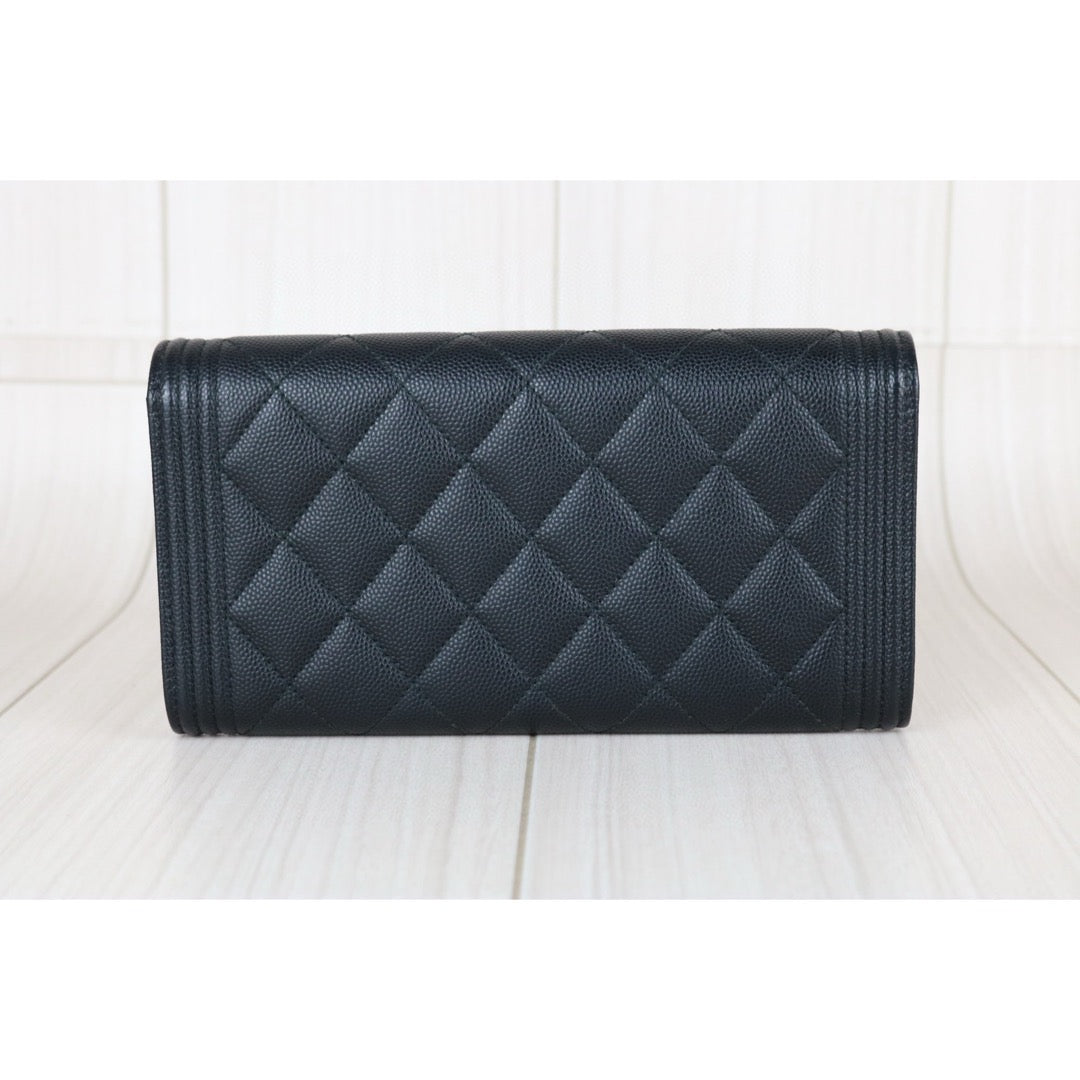 Very Good ( Rank A) ｜CHANEL Leboy Caviar Skin Black Long Wallet Made In 2018 Year｜X25040711