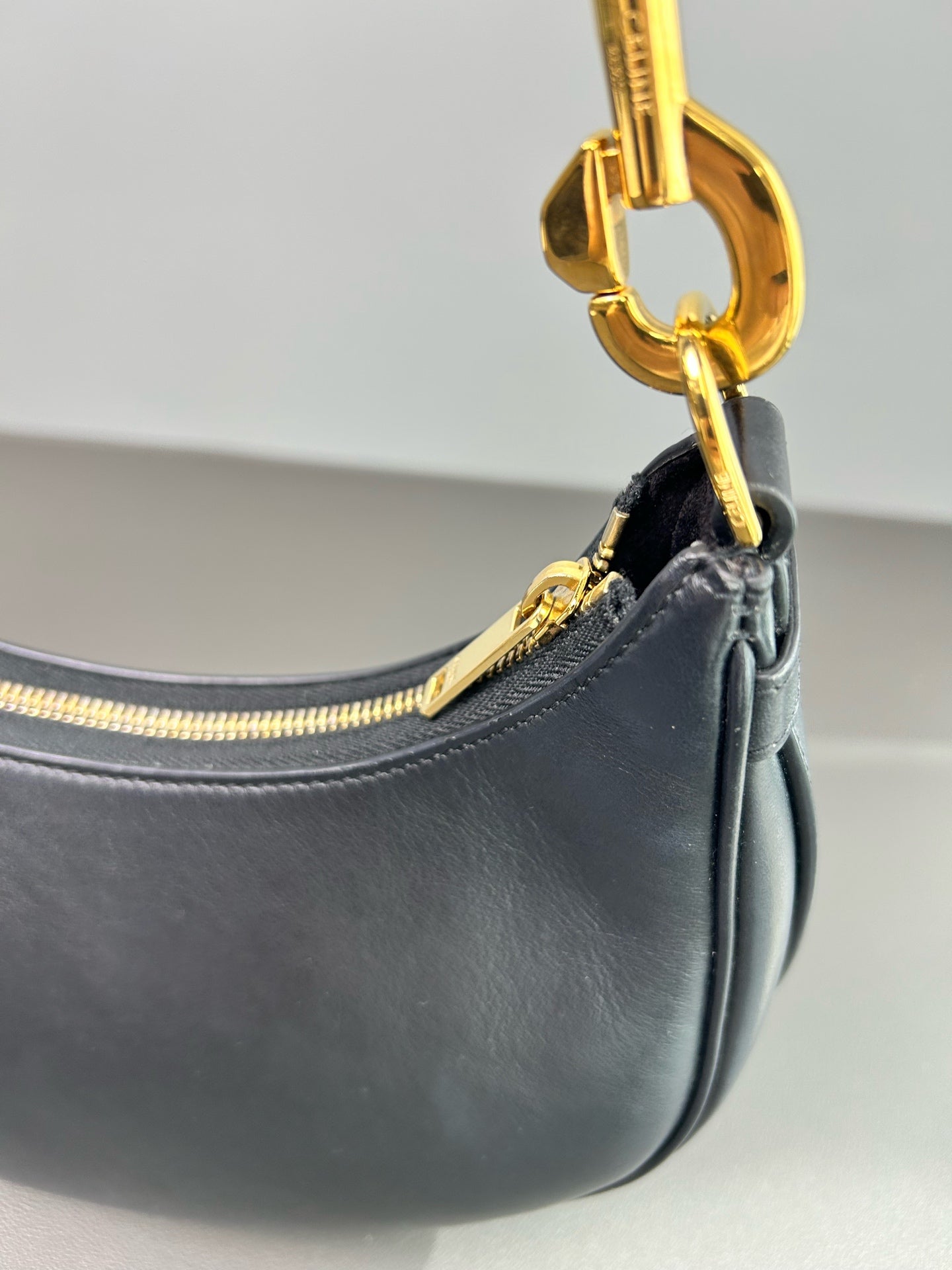 Very Good ( Rank A) ｜ CELINE AVA Calf Shoulder Bag