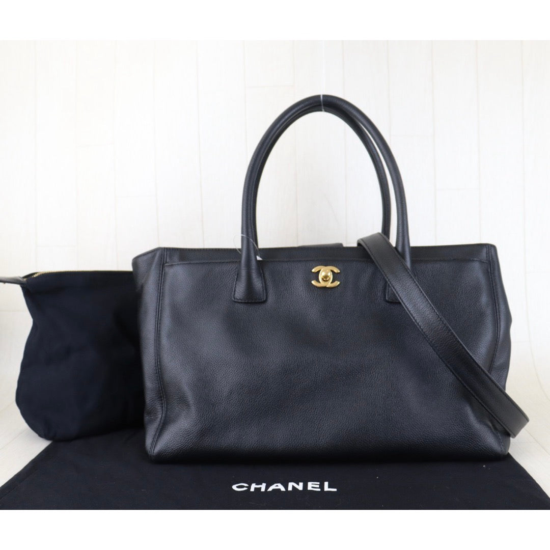 Include Entrupy Certificate of Authenticity｜Good ( Rank AB)｜ CHANEL Matrasse Caviar Skin Black Cerf Tote 35 Shoulder Bag Made In 2013-2014 Year｜S26101105