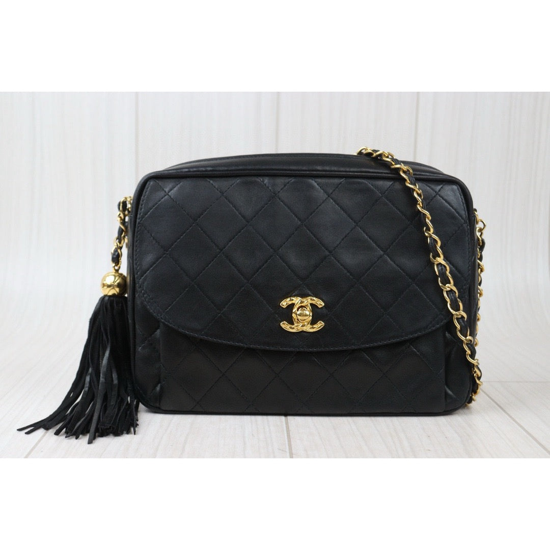 Good ( Rank AB)｜ CHANEL Lamb Skin Shoulder Bag Black  Made in 1991-1994Year ｜24080115