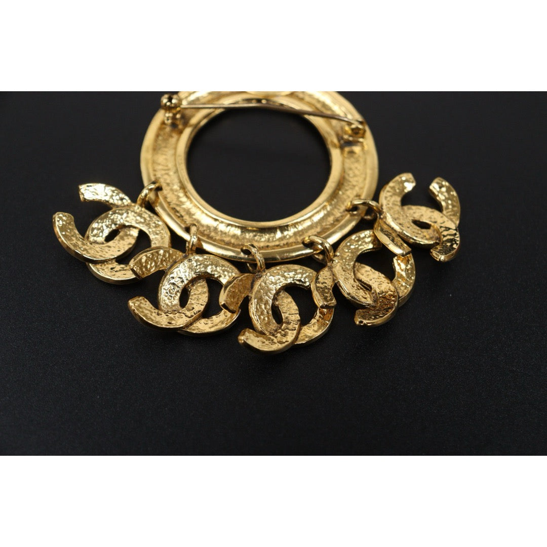 Include Authentic Detective Certificate of Authenticity｜Very Good ( Rank A)｜ CHANEL 94P Vintage Coco Mark Tassel Brooch ｜Y26040712