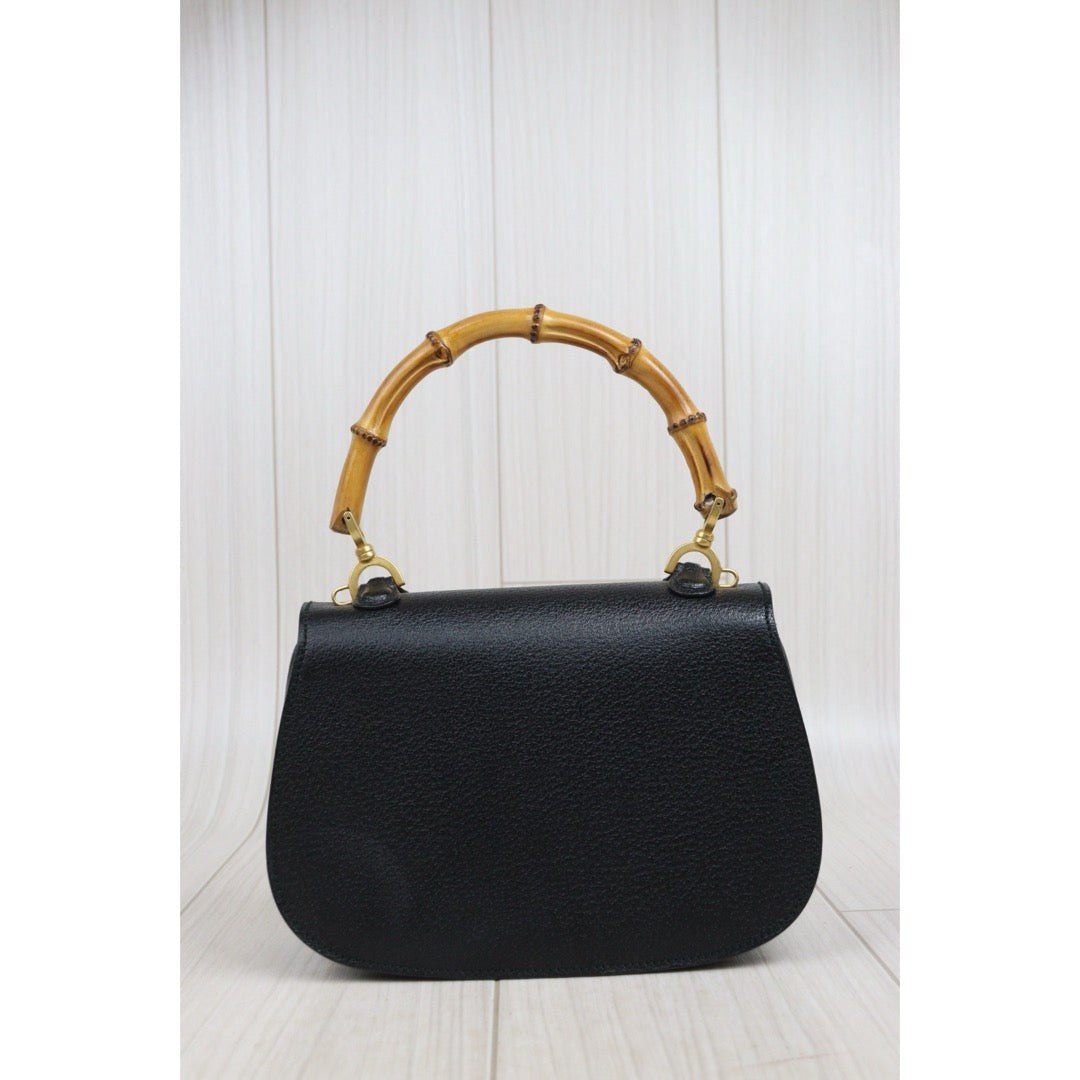 Very Good ( Rank A) ｜  GUCCI Bamboo Calf Leather Black Hand Bag ｜25093001
