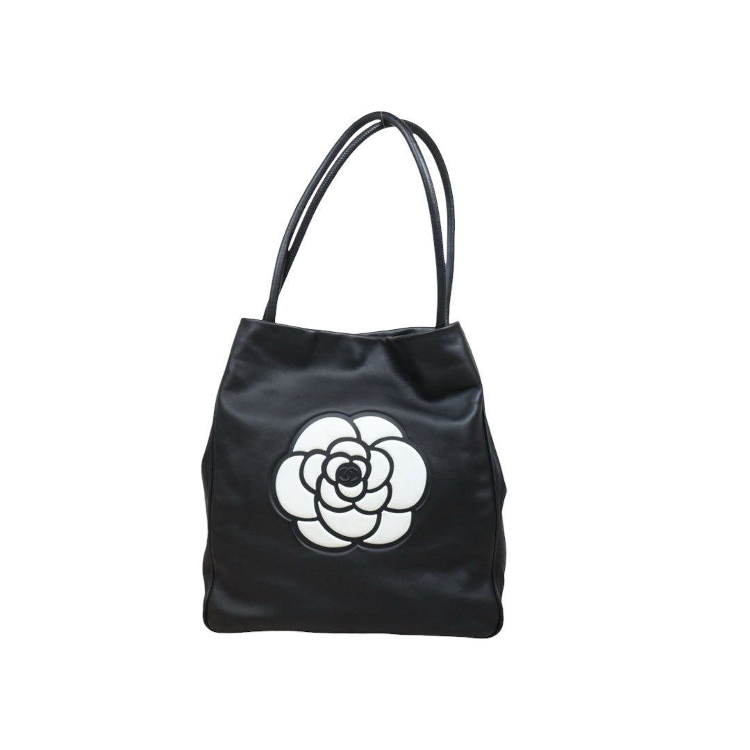 Very Good ( Rank A) ｜ CHANEL Camellia Lamb Skin ToteBag GM Made In 2002～2003Year ｜25112805