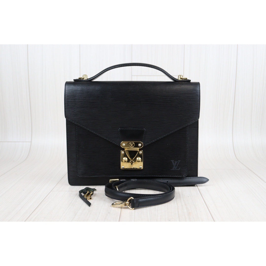 Rank AB ｜ LV Epi  Shoulder Bag Black｜23102112