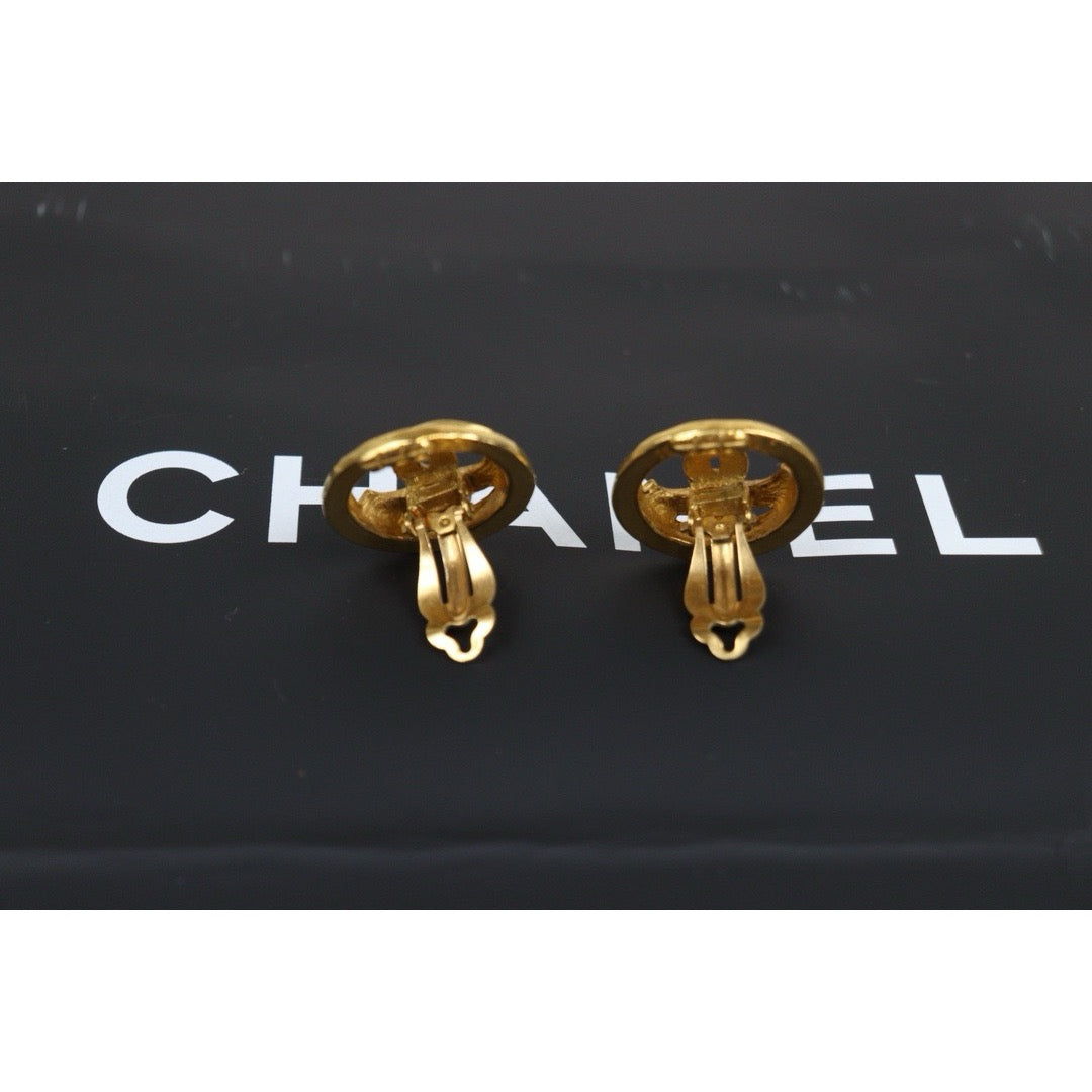 Rank A ｜CHANEL Coco Mark Gold 24 Plated Earrings ｜24010507