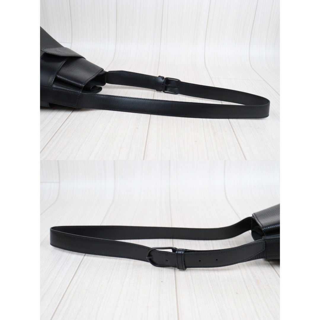 Rank A ｜ LV Epi Sack de Paul Shoulder Bag｜23112305