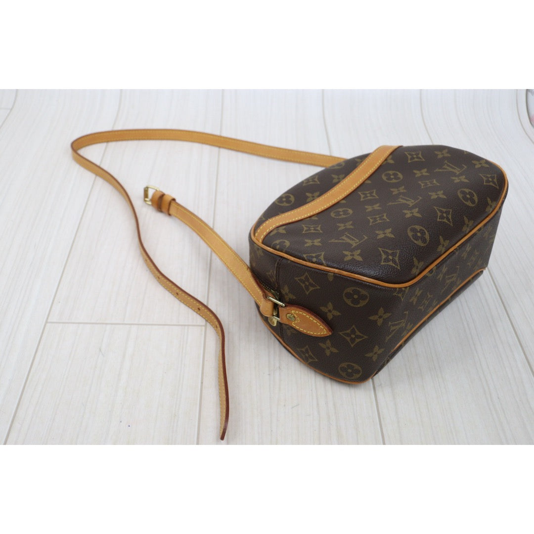 Fair ( Rank B)｜LV Monogram Blower Shoulder Bag｜26012201
