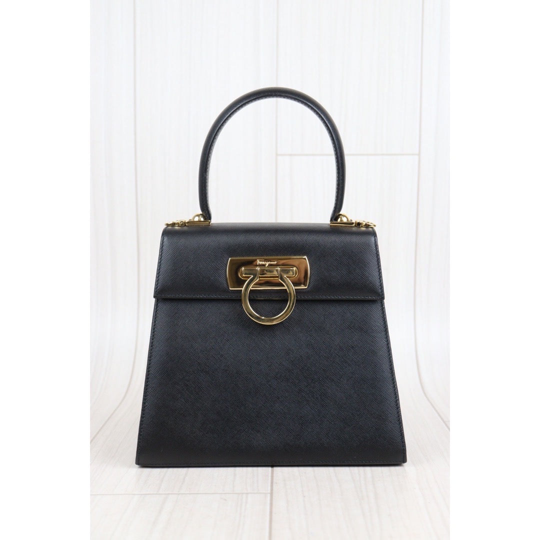 Rank A  ｜Ferragamo Gancini 2WAY Handbag  Shoulder Bag｜V23102824