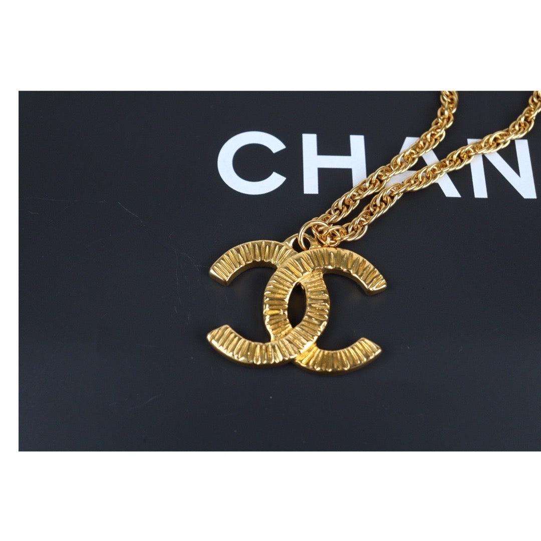 Rank A ｜  CHANEL Vintage Coco Mark Necklace Gold Made In 1993 Year｜23110213