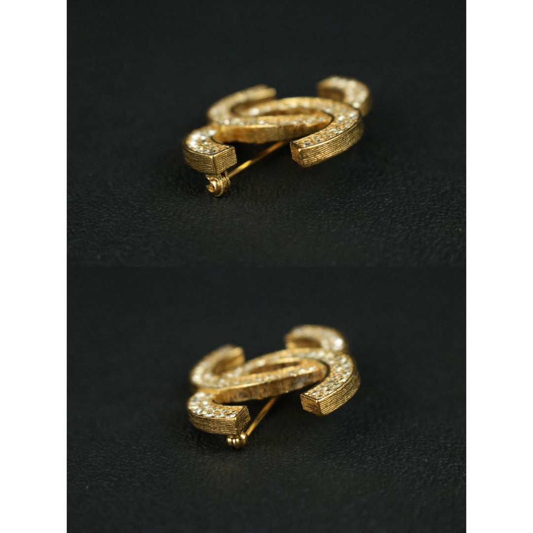 Include Authentic Detective Certificate of Authenticity｜Very Good ( Rank A)｜ CHANEL Vintage Coco Mark Rhinestone Brooch ｜S26051502