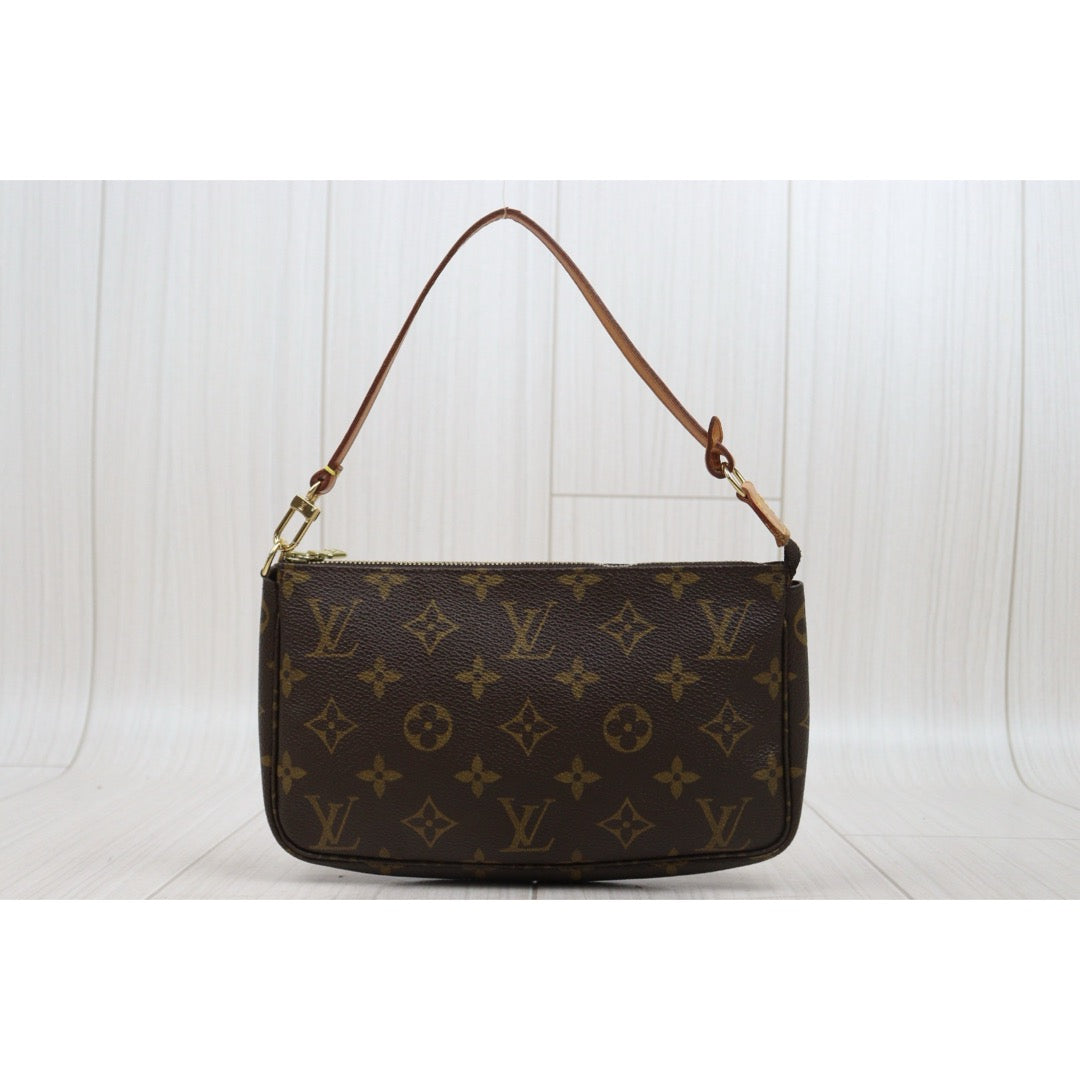 Fair ( Rank B) ｜LV Monogram Pochette Accessoires ｜25090902