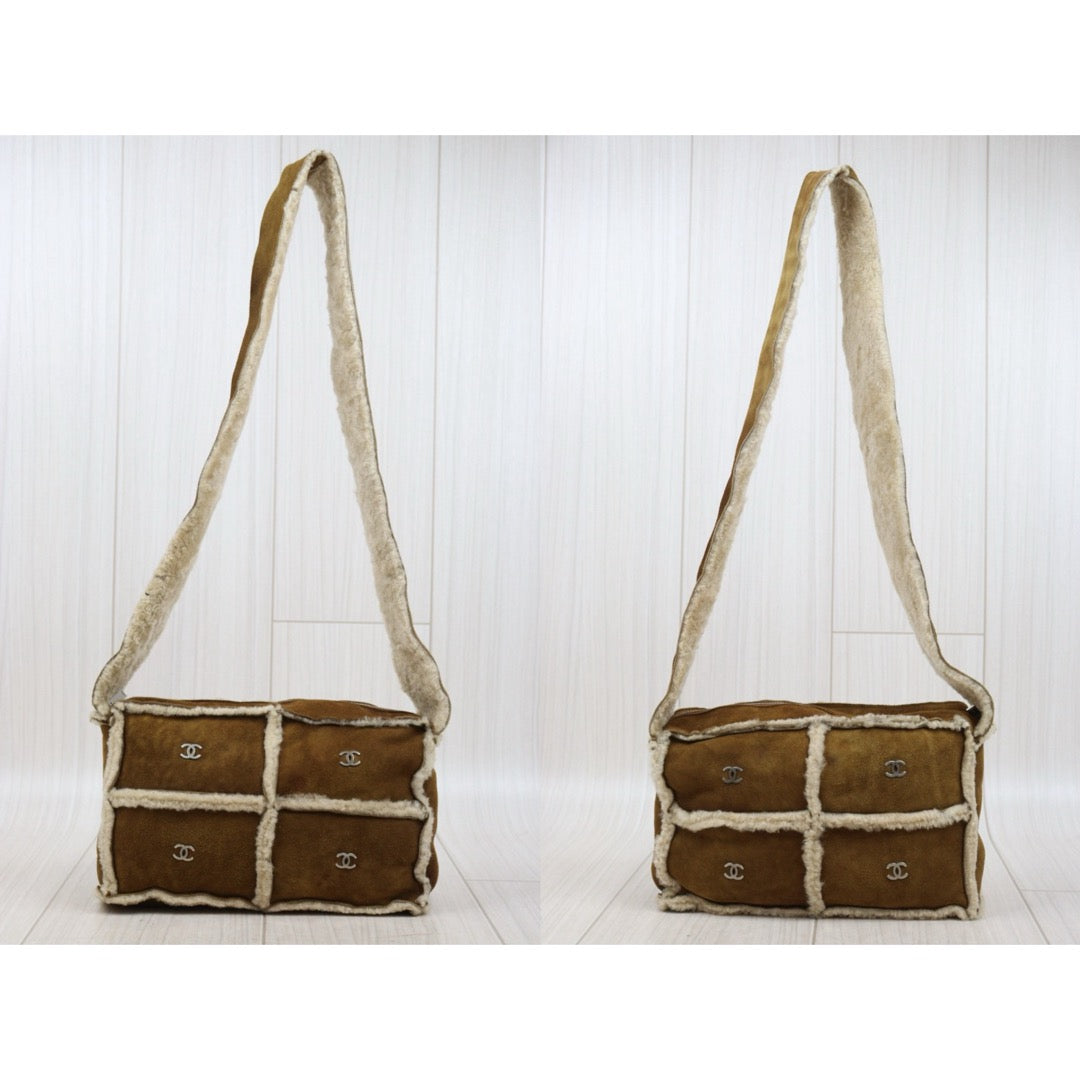 Good ( Rank AB)｜ CHANEL Suede Teddy Wool Shoulder Bag Brown Made In 2000-2002Year｜25082705