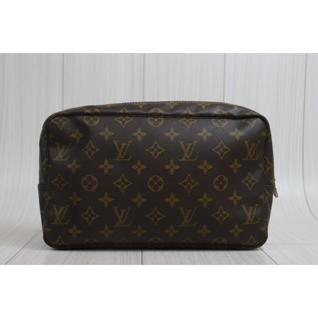 Include Entrupy Certificate of Authenticity｜Very Good ( Rank A)｜ Louis Vuitton Truth Toilet 28 Monogram Makeup Pouch｜26073004