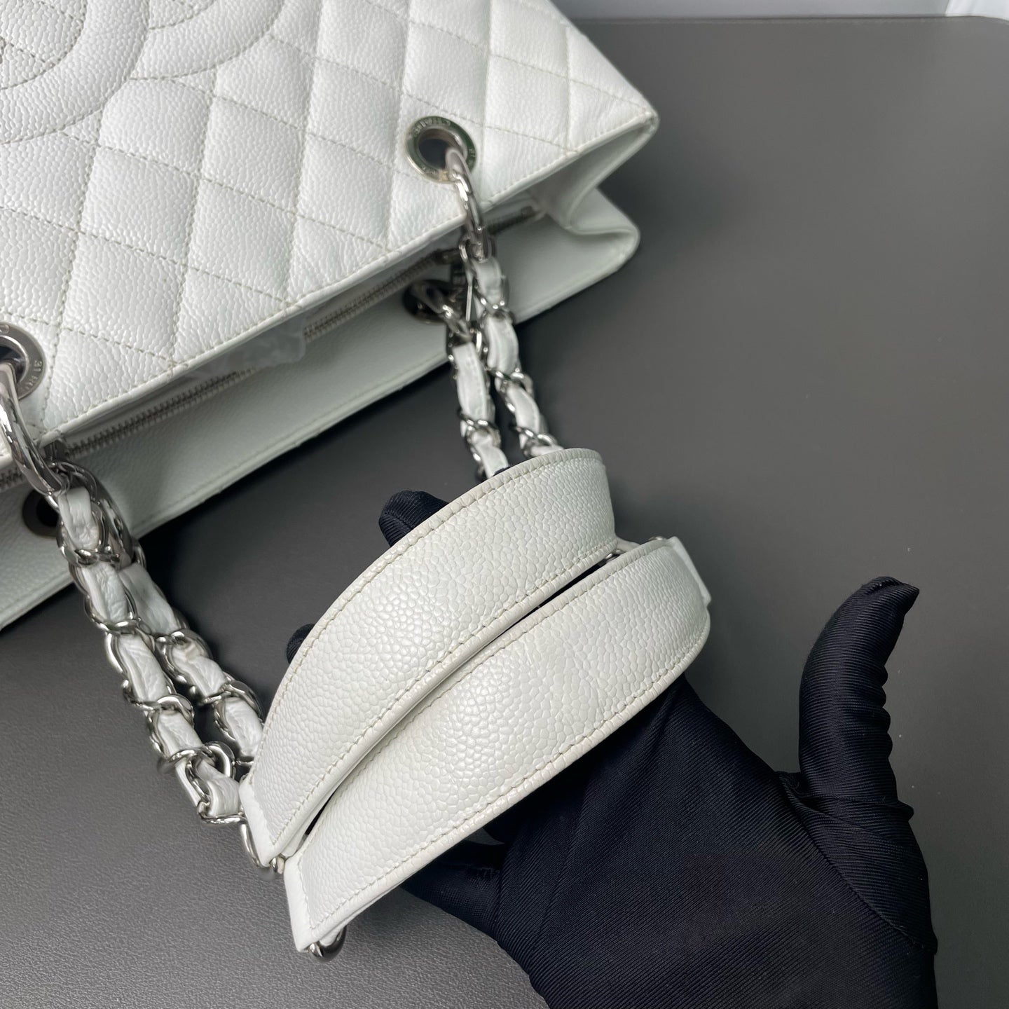 CHANEL Matrasse GST Chain Tote Bag Caviar Skin White