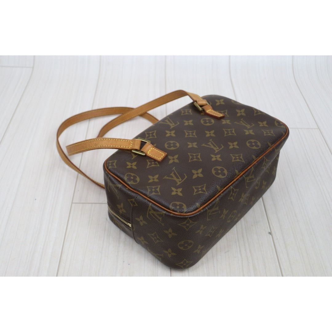 Include Entrupy Certificate of Authenticity｜Fair ( Rank B)｜Louis Vuitton Monogram Cite MM Shoulder Bag｜26011303