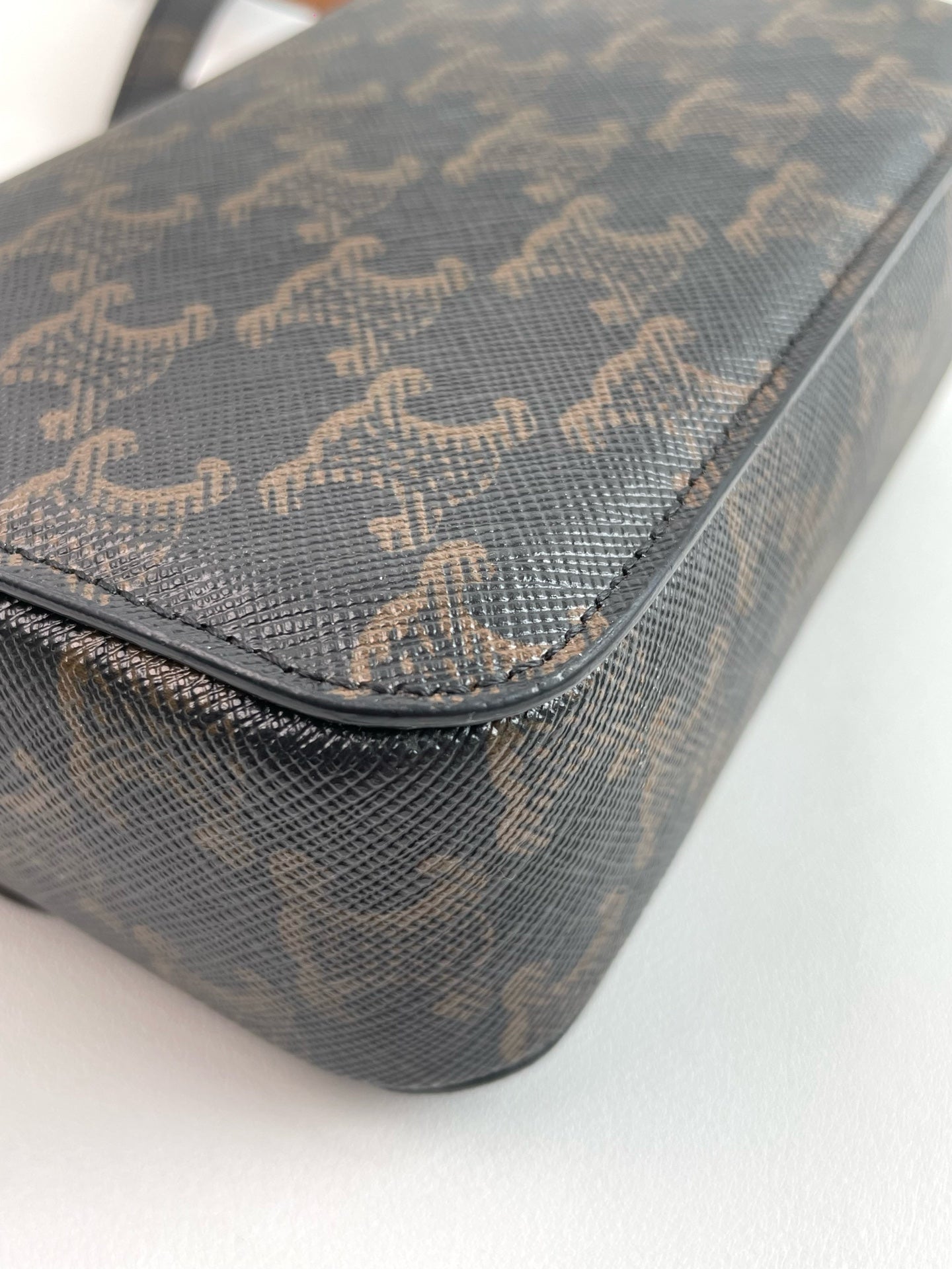 Second installment 2/3｜ Very Good ( Rank A) ｜CELINE Macadam Triomphe Shoulder Bag Golden Hardware