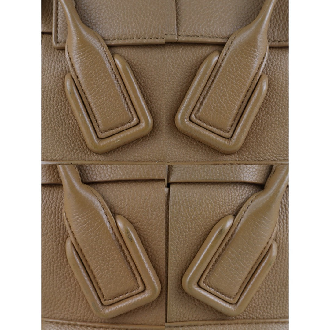 Include Entrupy Certificate of Authenticity｜Good ( Rank AB)｜ Bottega Veneta Arco 33 Calfskin Camel Shoulder Bag｜S26083012